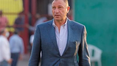 الخطيب يتدخل لحل الخلاف بين لجنة التخطيط بالأهلي وموسيماني 