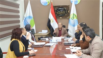 مياه أسيوط تبحث تسكين العمالة وفقًا لمسميات المسار الوظيفي 