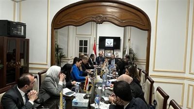 وزير المالية في ضيافة تنسيقية شباب الأحزاب والسياسيين 