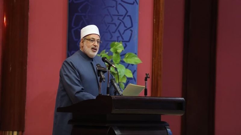  الدكتور محمد الضويني،