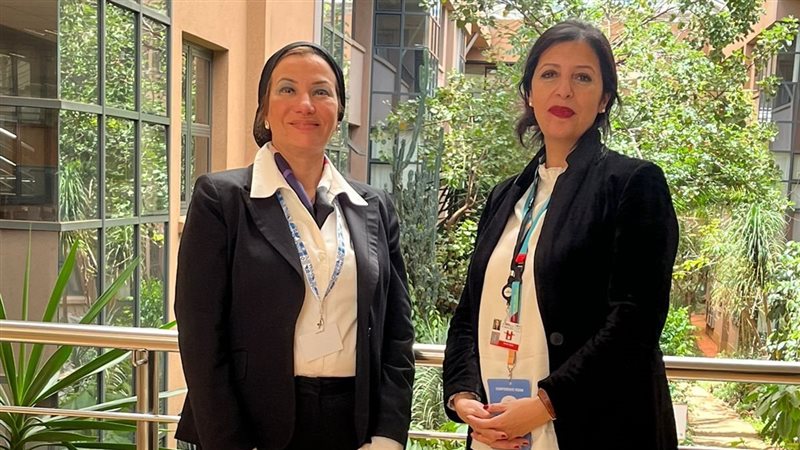 وزيرة البيئة ونظيرتها
