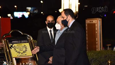 هاني هلال ومفيد شهاب في عزاء عبد الحي عبيد بمسجد الشرطة | صور