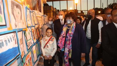 وزيرة الثقافة ومحافظ قنا يفتتحان الدورة الرابعة لمعرض الكتاب