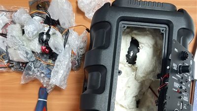 ضبط أجزاء طائرات تجسس داخل طرد بمطار القاهرة