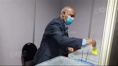 وزير النقل يدلي بصوته في انتخابات المهندسين بالقاهرة | صور