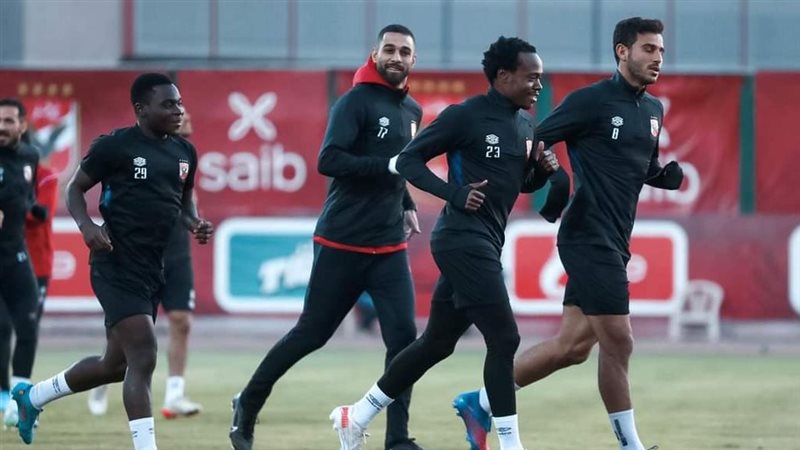 لاعبو الأهلي