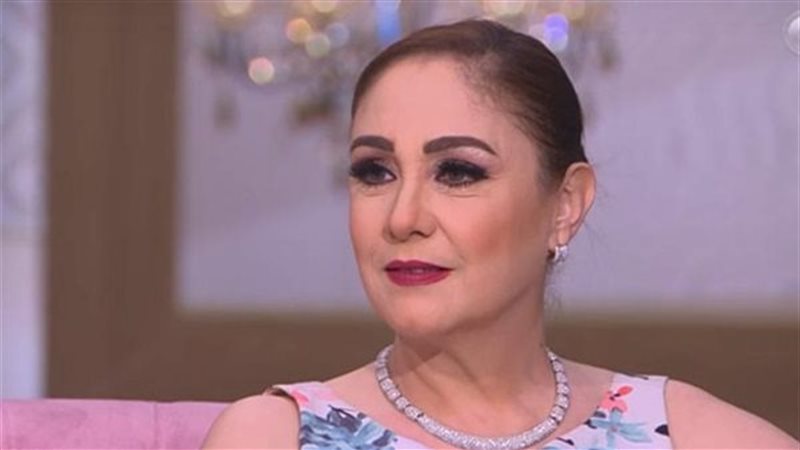 الفنانة شيرين