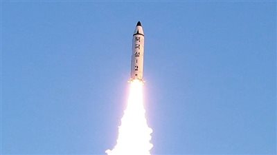 كوريا الشمالية تطلق قذيفة مجهولة باتجاه بحر اليابان