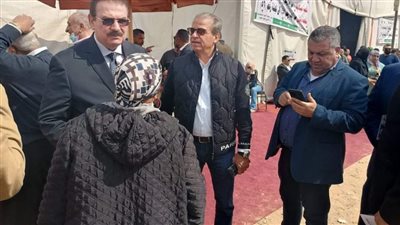 هاني ضاحي يغادر مقر انتخابات المهندسين بالقاهرة للمشاركة في جنازة سكرتيرة مكتبه