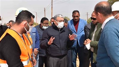 محافظ المنيا يتفقد مشروعات المبادرة الرئاسية 