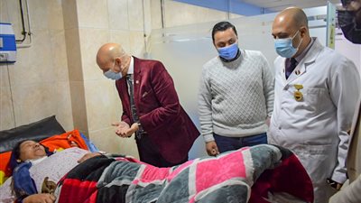 توقيع الكشف على 2500 مريض وإحالة 17 لإجراء جراحات بالشرقية