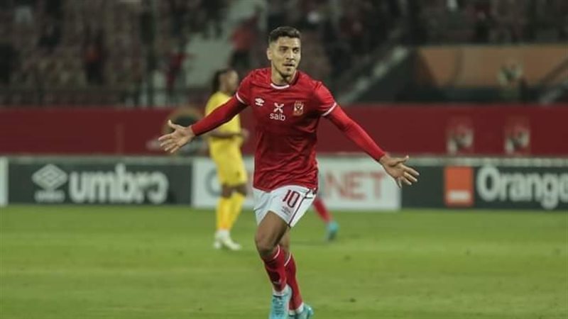محمد شريف لاعب الأهلي