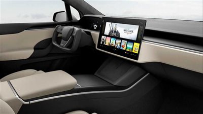  كونتيننتال تخلص السائق من مشكلة التشتت بشاشة الراكب الأمامي