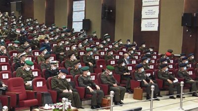 الفريق أسامة عسكر رئيس أركان حرب القوات المسلحة يشهد البحث الرئيسى لكلية القادة