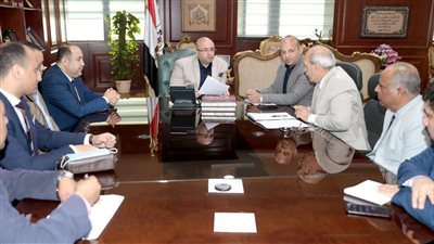 محافظ بني سويف يوجه بسرعة التجهيز والإعلان عن أماكن معارض أهلًا رمضان