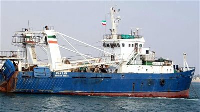 غرق سفينة شحن إيرانية في مياه الخليج العربي