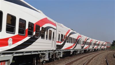 محافظ أسوان: التنسيق مع السكك الحديدية لتعديل مواعيد أحد القطارات 