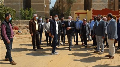 محافظ الجيزة يتفقد المرحلة الأولى لمشروع الإسطبلات الحضارية بالأهرامات |صور وفيديو 
