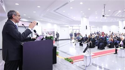 وزير الاتصالات: نستهدف 200 آلف متدرب بميزانية 1.1 مليار جنيه العام الحالي