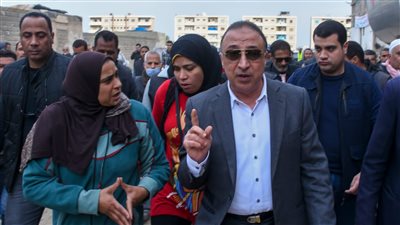 محافظ الإسكندرية: وحدة صحية ومكتب بريد أبرز مطالب أهالي مساكن توشكى
