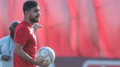 ثنائي الأهلي يغيب عن مباراة بيراميدز 