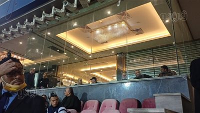 كيروش يحضر مباراة الزمالك والجونة ويرحب بفيريرا