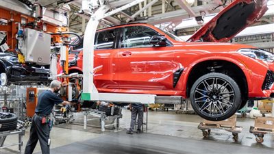 بقيمة 200 مليون دولار.. بي إم دبليو تكشف تفاصيل إنشاء مصنع لتشكيل ألواح الهيكل