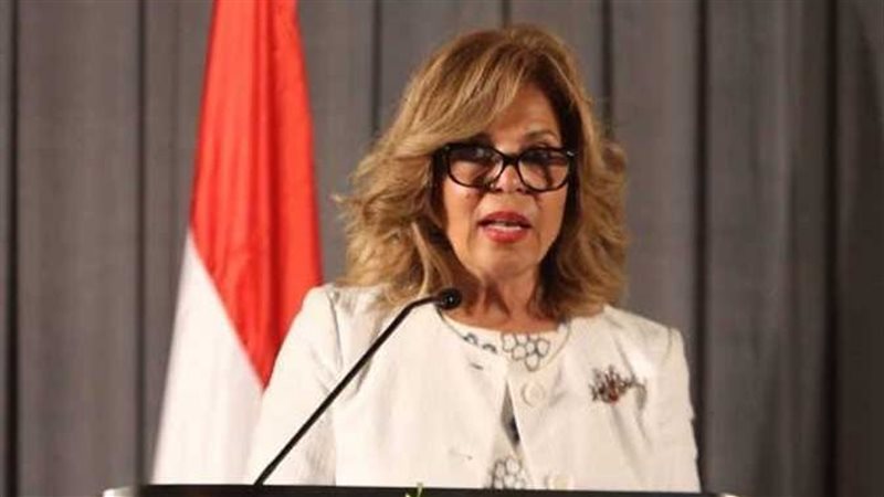 السفيرة مشيرة خطاب