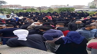 مصرع شاب في حادث اصطدام دراجة نارية بعمود إنارة بالشرقية|صور