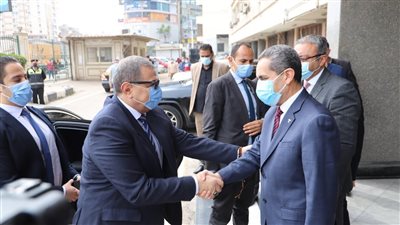 محافظ الغربية يلتقي وزير القوى العاملة في بداية جولته بالمحافظة