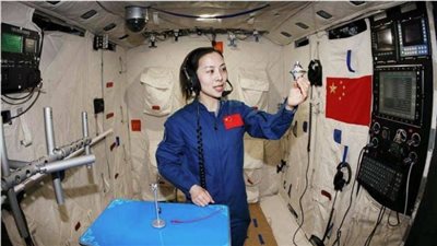 رائدة صينية توجه رسالة من الفضاء بمناسبة اليوم العالمي للمرأة 