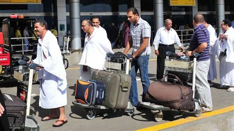 تفويج المعتمرين بمطار