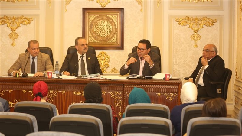 لجنة الاقتراحات والشكاوى