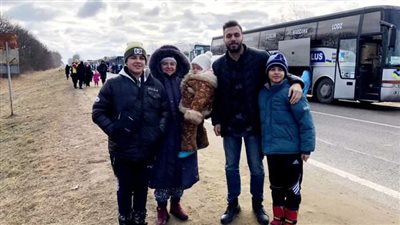 قصة بطل مصري بأوكرانيا.. نجح في إنقاذ العديد من الأسر العربية