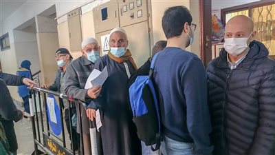 وكيل صحة الشرقية يتابع فرق التطعيم ضد كورونا 