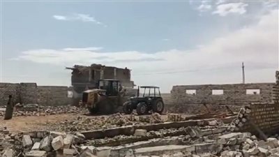 ضمن الموجة الـ 19.. إزالة 45 حالة تعد على أراضي أملاك دولة بأسيوط 