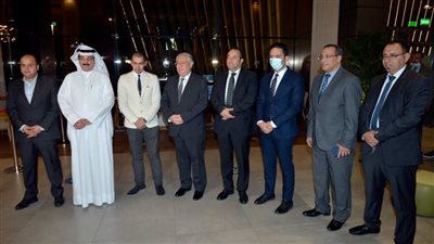 السفير المصري وأبناء الجالية المصرية يشاركون في مؤتمر ملتقى المستثمرين بالعاصمة الإدارية