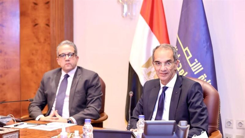 وزيرا السياحة والآثار