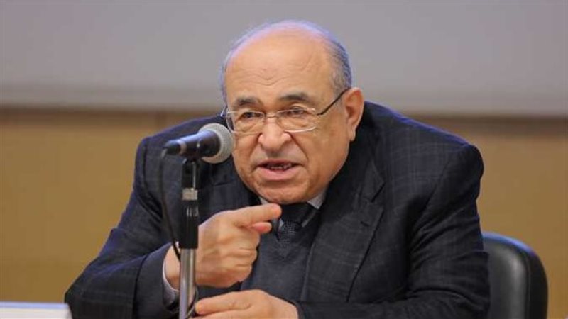 مصطفى الفقي 