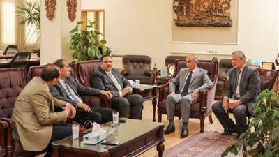 جامعة الزقازيق: تعزيز بروتوكول التعاون بين الجامعة ومركز القومي للبحوث بالدقي