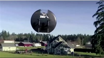 مهندس أمريكي يحقق حلمه ويصنع طبقا طائرا للتخلص من الازدحام المروري