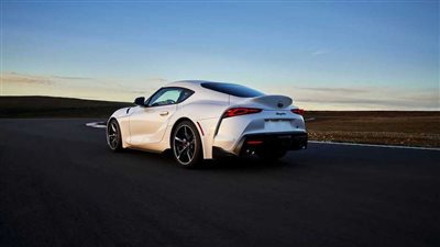 تويوتا تعتمد على ناقل حركة يدوي في سيارات سوبرا 2023