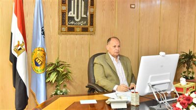 محافظ أسيوط: توافر السلع التموينية والأساسية وتكثيف الحملات لمنع الاحتكار 