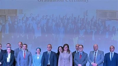 تخريج 4 دفعات لبرنامج القيادة للتميز الحكومي