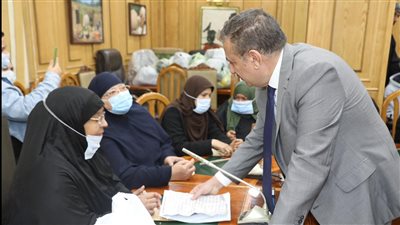 محافظ المنوفية يوجه بصرف مساعدات عاجلة للحالات الإنسانية| صور
