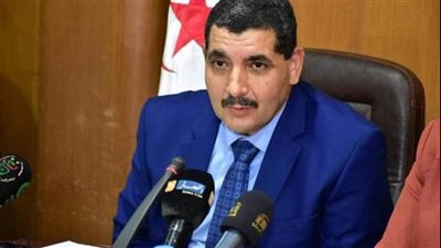 خطأ فادح يطيح بوزير النقل الجزائري