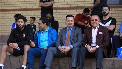 السفير المصري يحضر مران الأهلي في جوهانسبرج