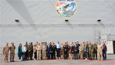 القوات المسلحة تنظم زيارة لوفد من أعضاء التمثيل العسكرى العرب والأجانب المعتمدين وزوجاتهم للقوات البحرية