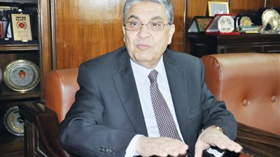 وزير الكهرباء يبحث التعاون مع سفير كازاخستان بالقاهرة