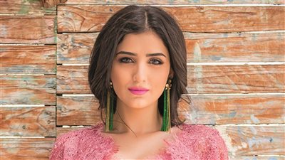 مي عمر تكشف حقيقة استبعادها من فيلم تاج لـ تامر حسني (فيديو)